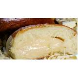 pão de batata com calabresa Cesário Lange